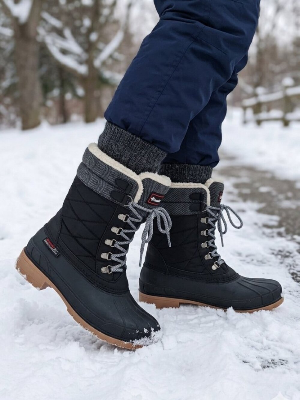 Canadiana Women's Winter Boots - Shearling Size 6 - Like New Display Model